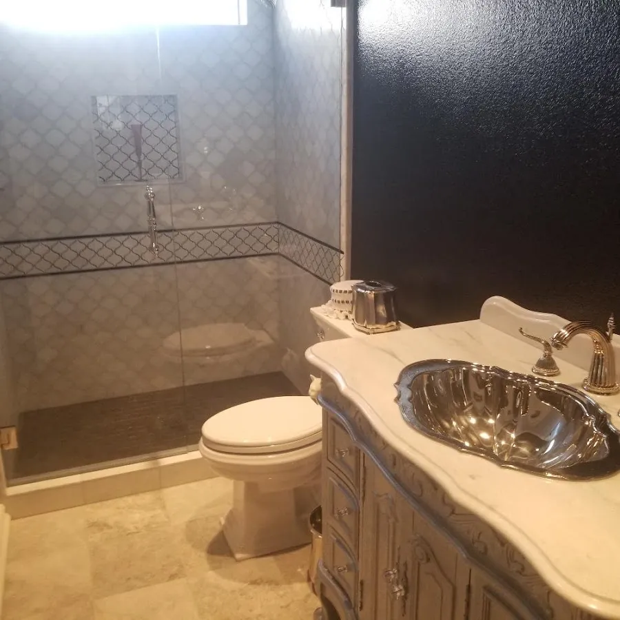 Professional plumbing work and bathroom remodeling in Parlier